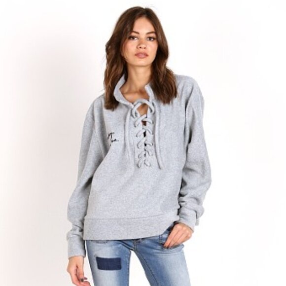 REVOLVE Daydream Nation “Friday I'm in Love” Pullover in Grey, Size M, New - Picture 1 of 6